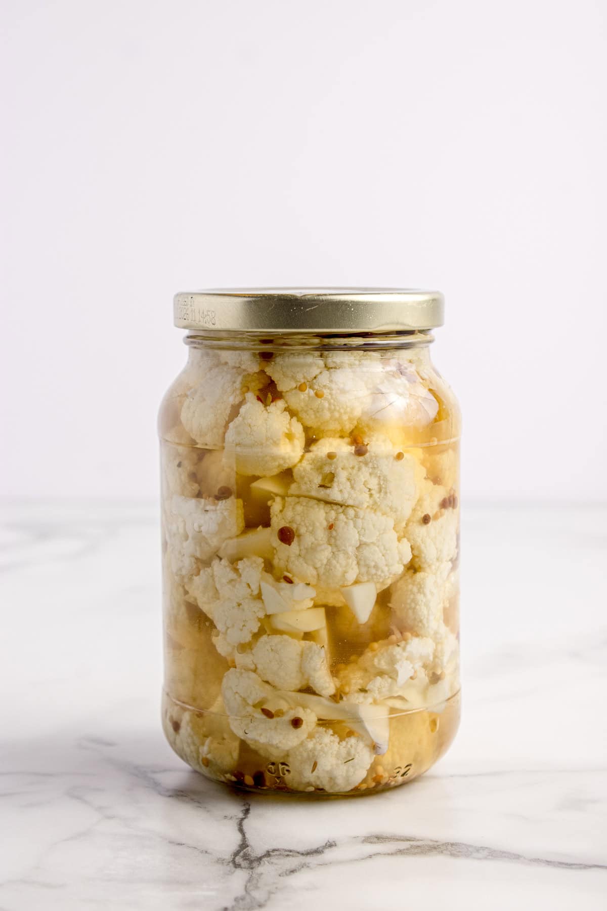 Cauliflower pickling in a jar